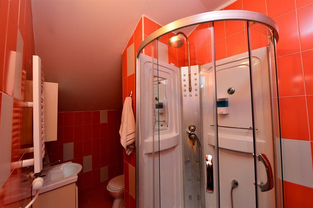 Hotel Prenociste Stojic Novi Sad Exterior foto
