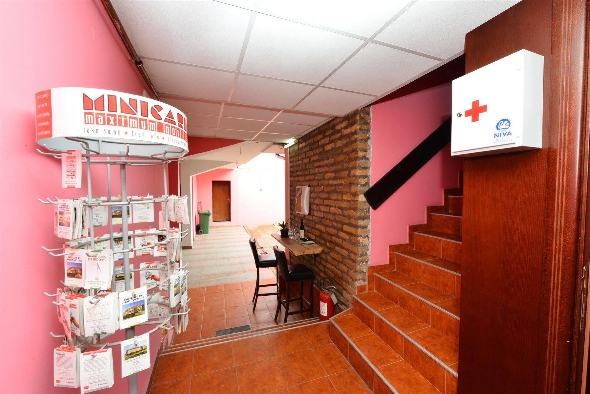 Hotel Prenociste Stojic Novi Sad Exterior foto